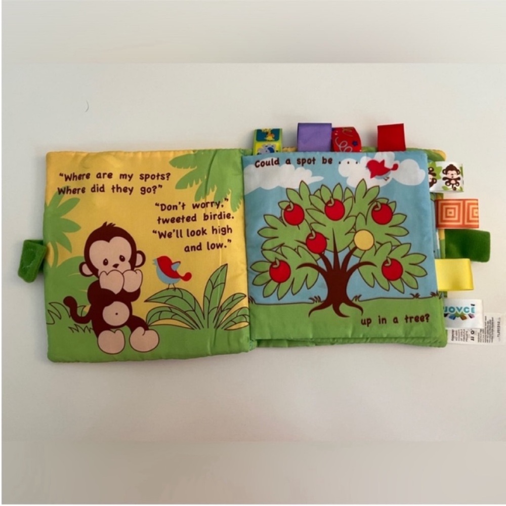 Interactive Hanshe Crinkle Soft monkey book “Dazzle dots and the missing spots